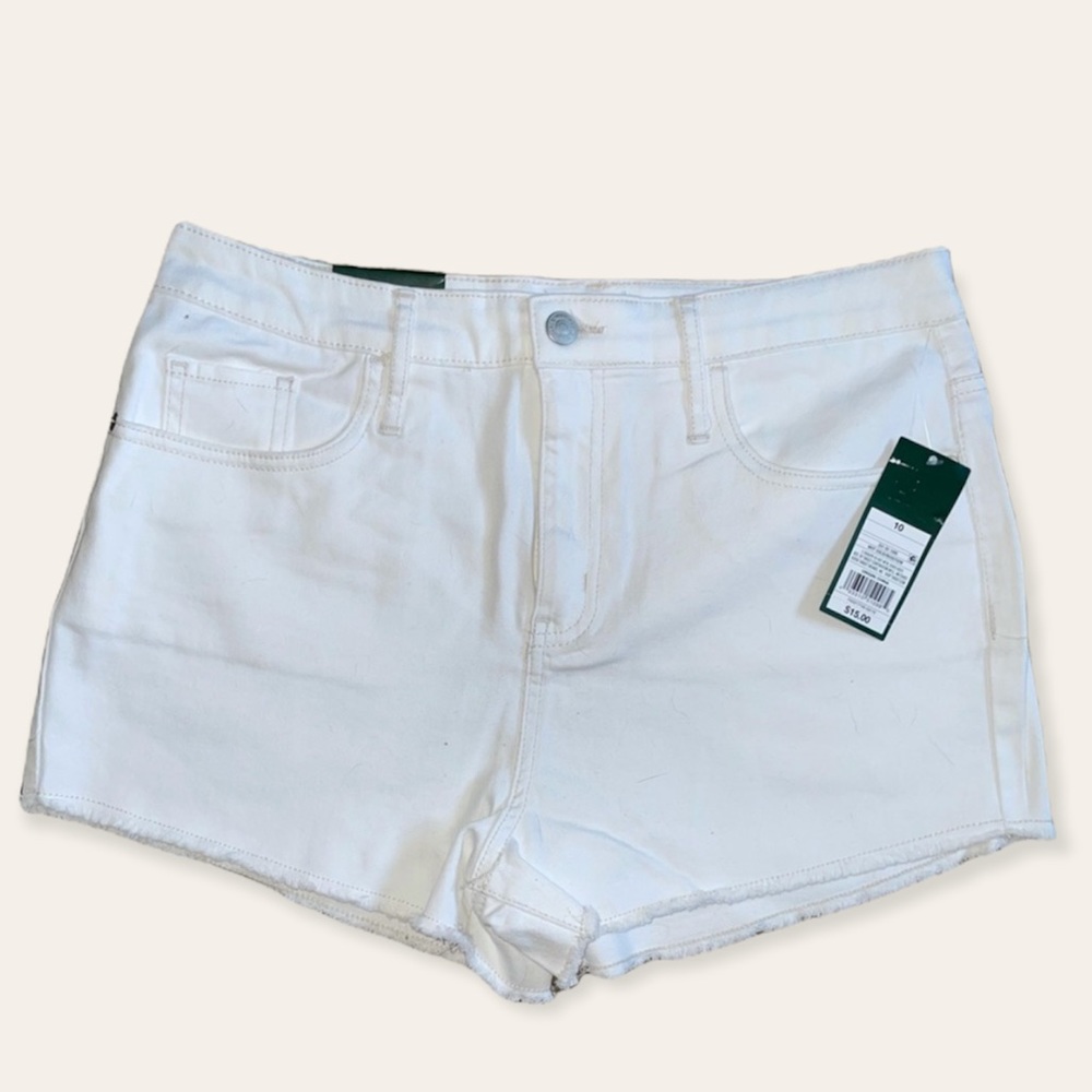white high waisted shorts NWT
